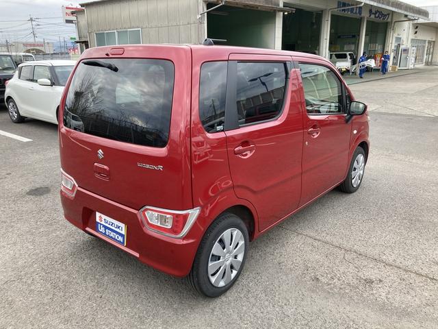 FA CD CVT マニュアルエアコン キーレスエントリー パワーステアリング パワーウィンドウ 電動格納式ドアミラー オートライト ESP ベンチシート ホイールキャップ ヘッドライトレベライザー(8枚目)