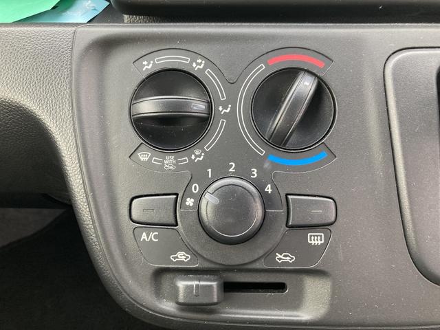 FA CD CVT マニュアルエアコン キーレスエントリー パワーステアリング パワーウィンドウ 電動格納式ドアミラー オートライト ESP ベンチシート ホイールキャップ ヘッドライトレベライザー(12枚目)