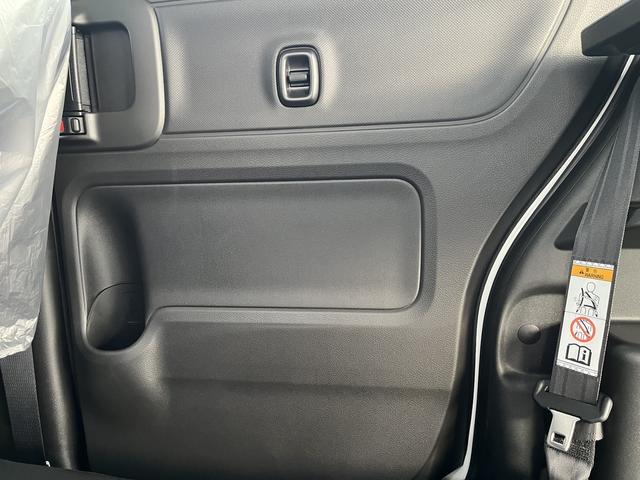 スペーシアベース ＧＦ　デュアルカメラブレーキサポート　アイドリングストップ　両側スライドドア　オーディオレス　ＣＶＴ　オートエアコン　リモコンキー　キーレススタート　オートライト　ＬＥＤ　フォグ　マルチボード　ＥＳＰ（49枚目）