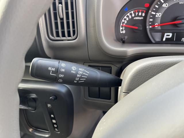 ワイパーの速度や間隔を細かく設定出来ますよ