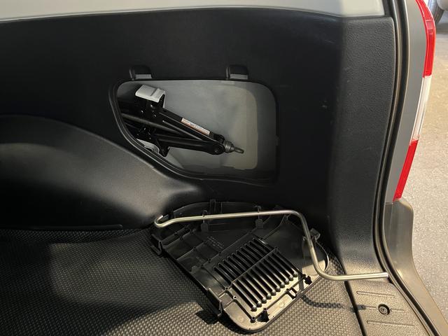 プロボックス ハイブリッドGL 衝突被害軽減ブレーキ ハイブリッド ナビ バックカメラ CVT オートエアコン パワーウインドウ キーレス オートライト ハイビームアシスト フォグ ETC 前後ドライブレコーダー 100V電源(17枚目)