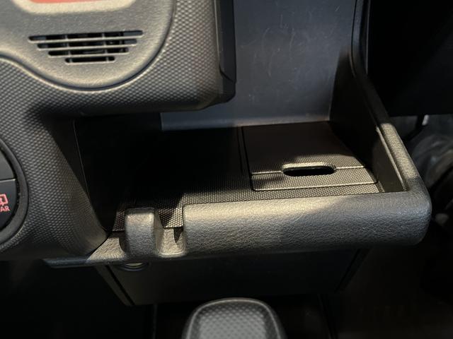 プロボックス ハイブリッドGL 衝突被害軽減ブレーキ ハイブリッド ナビ バックカメラ CVT オートエアコン パワーウインドウ キーレス オートライト ハイビームアシスト フォグ ETC 前後ドライブレコーダー 100V電源(32枚目)