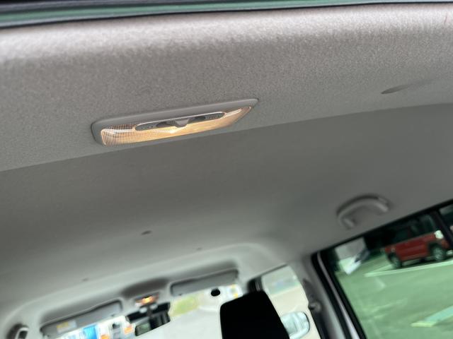 ハスラー Ｊスタイル　デュアルカメラブレーキサポート　マイルドハイブリッド　ナビ　全方位カメラ　ＣＶＴ　オートエアコン　リモコンキー　キーレススタート　オートライト　　シートヒーター　オーディオスイッチ　ＬＥＤ　アルミ（18枚目）