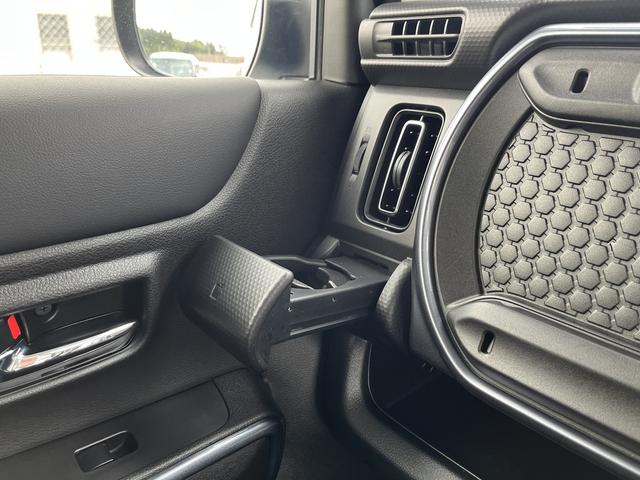 ハスラー Ｊスタイル　デュアルカメラブレーキサポート　マイルドハイブリッド　ナビ　全方位カメラ　ＣＶＴ　オートエアコン　リモコンキー　キーレススタート　オートライト　　シートヒーター　オーディオスイッチ　ＬＥＤ　アルミ（38枚目）