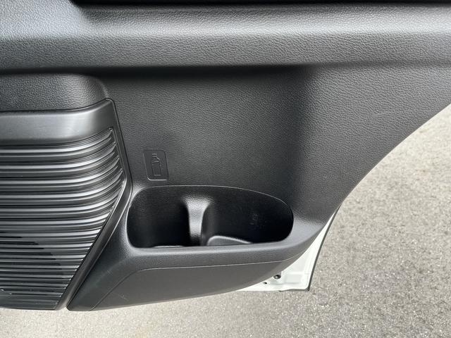 ハスラー Ｊスタイル　デュアルカメラブレーキサポート　マイルドハイブリッド　ナビ　全方位カメラ　ＣＶＴ　オートエアコン　リモコンキー　キーレススタート　オートライト　　シートヒーター　オーディオスイッチ　ＬＥＤ　アルミ（55枚目）