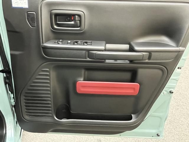 フロントのドアトリムです。