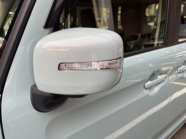 対向車の視野性の高いウインカー付きドアミラーです。