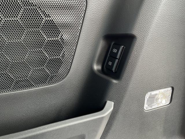 スペーシア ハイブリッドＸ　デュアルセンサーブレーキサポートＩＩ　マイルドハイブリッド　電動スライドドア　全方位ナビ　ＣＶＴ　オートエアコン　リモコンキー　キーレススタート　オートライト　オーディオスイッチ　ＬＥＤ　ＥＳＰ（21枚目）