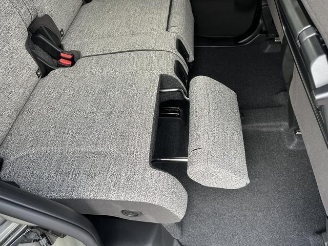 スペーシア ハイブリッドＸ　デュアルセンサーブレーキサポートＩＩ　マイルドハイブリッド　電動スライドドア　全方位ナビ　ＣＶＴ　オートエアコン　リモコンキー　キーレススタート　オートライト　オーディオスイッチ　ＬＥＤ　ＥＳＰ（56枚目）