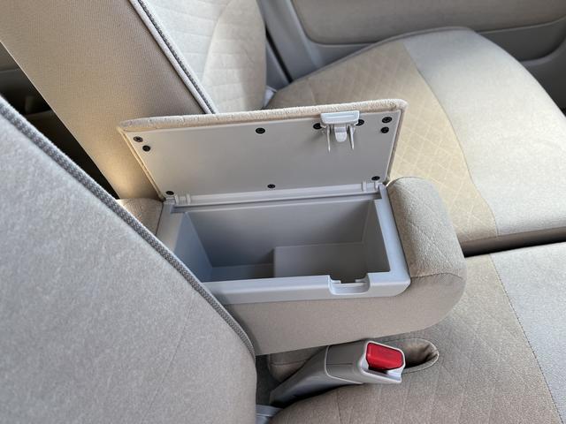 アルトラパン Ｘ　衝突被害軽減ブレーキ　エネチャージ　ナビ　全方位カメラ　ＣＶＴ　オートエアコン　リモコンキー　キーレススタート　オートライト　オーディオスイッチ　シートヒーター　ドラレコ　ＨＩＤ　アルミ　ＥＳＰ（31枚目）