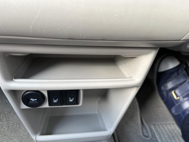 アルトラパン Ｘ　衝突被害軽減ブレーキ　エネチャージ　ナビ　全方位カメラ　ＣＶＴ　オートエアコン　リモコンキー　キーレススタート　オートライト　オーディオスイッチ　シートヒーター　ドラレコ　ＨＩＤ　アルミ　ＥＳＰ（41枚目）