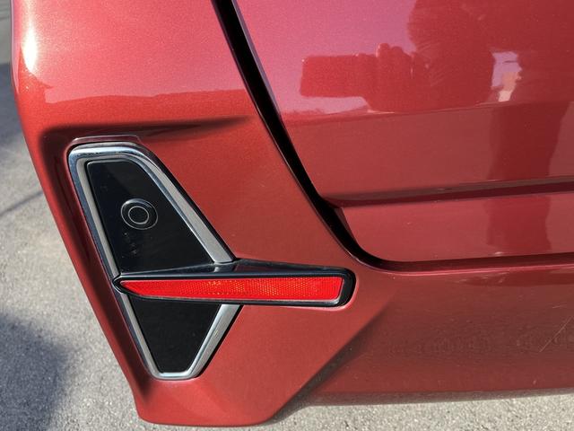 タント カスタムＲＳスタイルセレクション　衝突被害軽減ブレーキ　ターボ　アイドリングストップ　ナビ　アラウンドビュー　ＣＶＴ　両側電動スライドドア　リモコンキー　キーレススタート　オートライト　オーディオスイッチ　ＡＣＣ　ＥＴＣ　ドラレコ（4枚目）