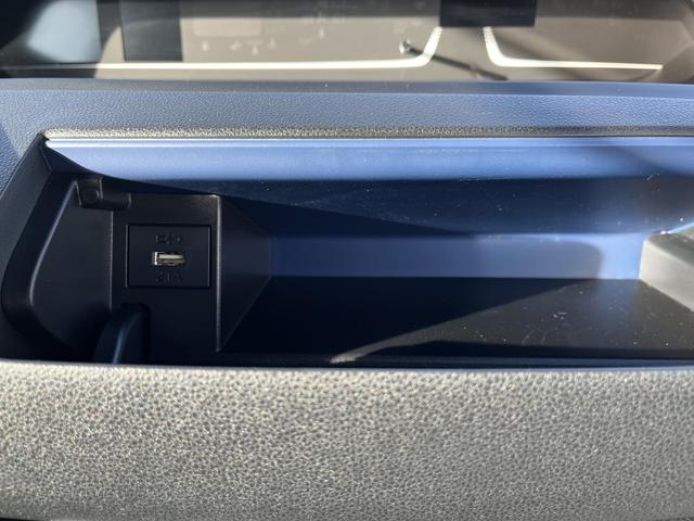 タント カスタムＲＳスタイルセレクション　衝突被害軽減ブレーキ　ターボ　アイドリングストップ　ナビ　アラウンドビュー　ＣＶＴ　両側電動スライドドア　リモコンキー　キーレススタート　オートライト　オーディオスイッチ　ＡＣＣ　ＥＴＣ　ドラレコ（44枚目）