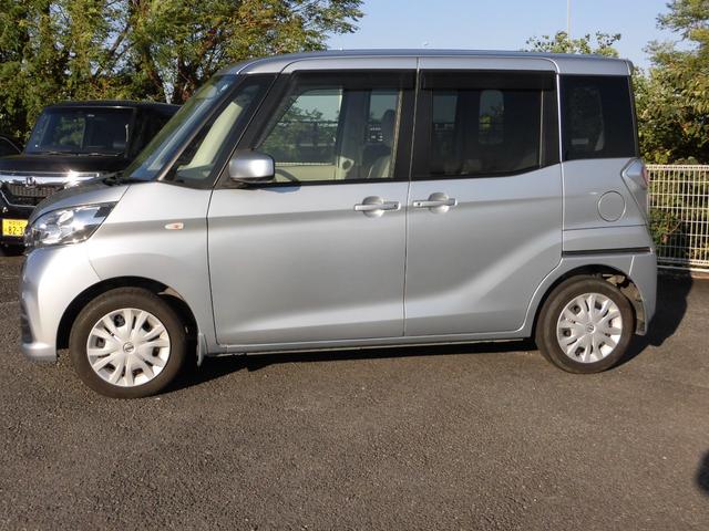 デイズルークス X アラウンドビューモニター CDオーディオ AUX 片側パワスラ アイドリングストップ AAC バックカメラ サイドカメラ 後席スライドシート(7枚目)