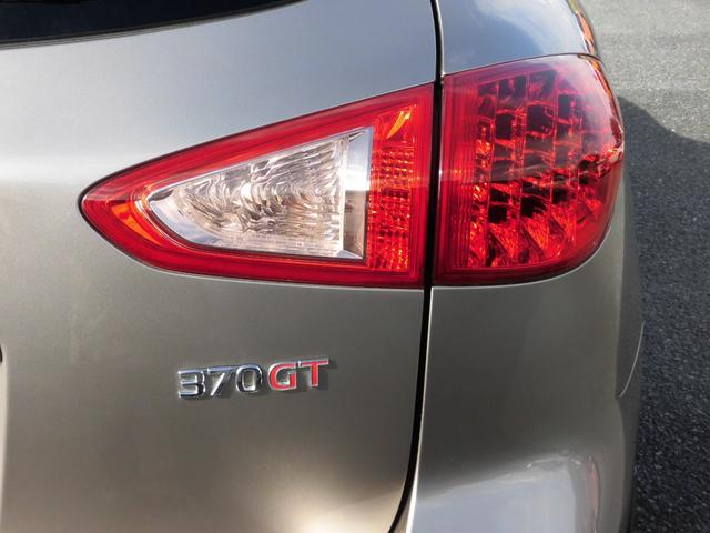 スカイラインクロスオーバー ３７０ＧＴ　ハーフレザー　ユーザー買取　純正ナビＴＶ　バックカメラ　サイドカメラ　パワーシート　純１８ＡＷ　サンルーフ　ＥＴＣ　ＨＩＤライト　スノーモード　スマートキー　車内清掃済（12枚目）