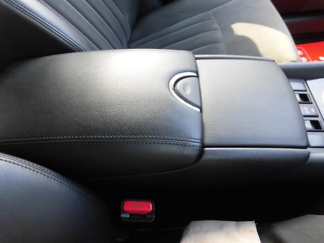 スカイラインクロスオーバー ３７０ＧＴ　ハーフレザー　ユーザー買取　純正ナビＴＶ　バックカメラ　サイドカメラ　パワーシート　純１８ＡＷ　サンルーフ　ＥＴＣ　ＨＩＤライト　スノーモード　スマートキー　車内清掃済（35枚目）