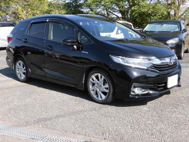 シャトル ハイブリッドＺ　ＳＤナビＴＶ　純１６ＡＷ　バックカメラ　シートヒーター　ＬＥＤオートライト　ＣＴＢＡ（シティブレーキアクティブシステム）　フォグランプ　ＥＴＣ　スマートキー　　車内清掃済（12枚目）