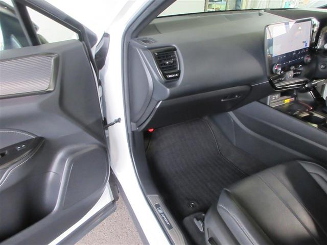 NX NX350h Fスポーツ ナビ&TV PCS クルコン レザー キーレス LEDヘッドライト パノラミックルーフ アルミホイール オートエアコン メモリーナビ スマートキー ABS 助手席エアバッグ エアバッグ バックカメラ(4枚目)