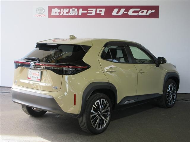 ヤリスクロス ハイブリッドＺ　ドライブレコーダ　インテリジェントキー　アルミホイル　ＬＥＤライト　リアカメラ　ナビ　クルーズコントロール　整備記録簿　横滑り防止システム　メモリーナビゲーション　電動シ－ト　パワステ　オートエアコン（2枚目）