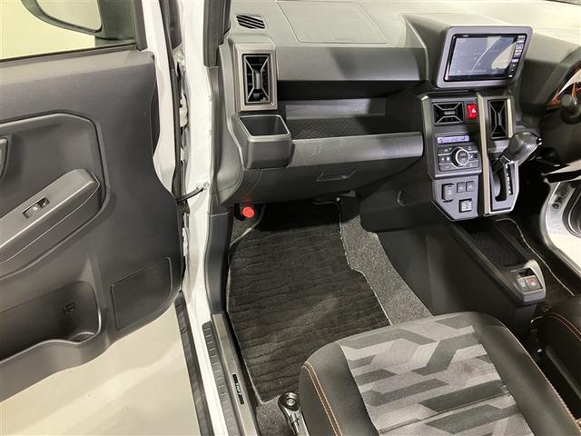 タフト G 運転席助手席エアバッグ 被害軽減ブレーキ Iストップ リアカメラ メモリナビ スマートキー&プッシュスタート 横滑り防止 点検記録簿 ドライブレコーダー フルセグ地デジTV ナビTV ETC DVD(3枚目)