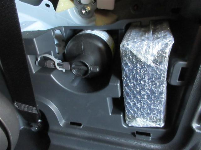 シエンタ ハイブリッドZ TSS エアバック アルミ キーレスエントリー ナビTV イモビライザー 整備記録簿 バックモニター LEDヘッドライト ETC車載器 横滑り防止 スマートキー オートエアコン サイドエアバッグ(8枚目)