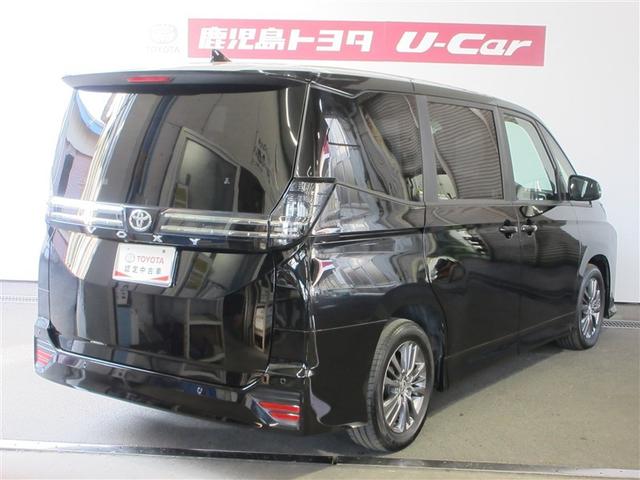 ヴォクシー Ｓ－Ｇ　点検記録簿付　Ｒカメラ　メモリーナビ　アルミホイル　ＬＥＤヘッドランプ　横滑り防止装置　スマートキ　キーレスエントリー　３列シート　ナビ＆ＴＶ　フルセグテレビ　盗難防止システム　デュアルエアコン（2枚目）