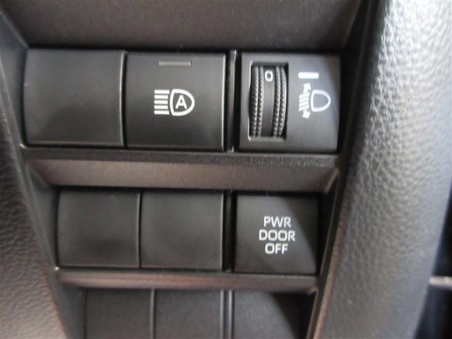 ヴォクシー Ｓ－Ｇ　点検記録簿付　Ｒカメラ　メモリーナビ　アルミホイル　ＬＥＤヘッドランプ　横滑り防止装置　スマートキ　キーレスエントリー　３列シート　ナビ＆ＴＶ　フルセグテレビ　盗難防止システム　デュアルエアコン（9枚目）