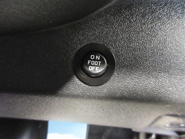 ハイエースバン スーパーGL ダークプライムII 衝突回避システム 運転席助手席エアバック 半革シート アルミホイール ESC スマートエントリー LEDライト 地デジ エアコン パワーウィンドウ エアバック キーレスエントリー イモビライザー(10枚目)