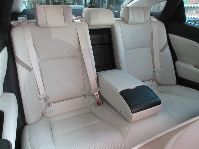 クラウンクロスオーバー Ｇアドバンスド・レザーパッケージ　ＴＳＳ　レザー　フルセグＴＶ　ナビＴＶ　パワーシート　ＬＥＤヘッドライト　クルーズコントロール　Ｂカメラ　ドライブレコーダ　オートエアコン　アルミホイル　ＥＴＣ付　横滑り防止装置　４ＷＤ　盗難防止装置（6枚目）