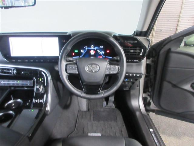 ���ʂ��̂������E�Ǝ����ړ��ɔz�����ꂽ���C�A�E�g�B