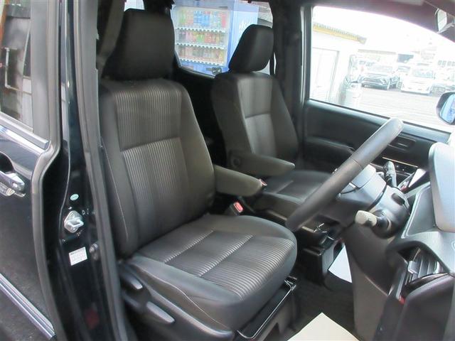 ヴォクシー ＺＳ　両電動スライドドア　地デジ　盗難防止システム　オートエアコン　ダブルエアバッグ　ＤＶＤ再生可　ＥＴＣ　ＬＥＤヘッドライト　キーレスエントリー　メモリーナビ　オートクルーズ　ナビＴＶ　３列シート　ＰＷ（5枚目）