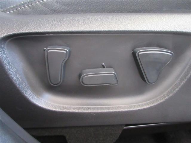 ヤリスクロス ハイブリッドＺ　インテリジェントキー　アルミホイル　ＬＥＤライト　リアカメラ　クルーズコントロール　整備記録簿　横滑り防止システム　パワステ　オートエアコン　キーフリー　ハーフレザーシート　イモビライザ　エアバッグ（6枚目）