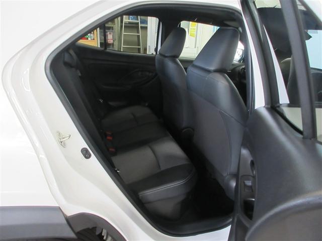 ヤリスクロス ハイブリッドＺ　インテリジェントキー　アルミホイル　ＬＥＤライト　リアカメラ　クルーズコントロール　整備記録簿　横滑り防止システム　パワステ　オートエアコン　キーフリー　ハーフレザーシート　イモビライザ　エアバッグ（15枚目）