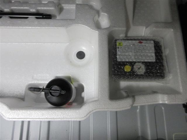 ヤリスクロス ハイブリッドＺ　クルーズＣ　横滑防止装置　リアカメラ　ＬＥＤライト　メモリーナビゲーション　点検記録簿　盗難防止装置　電動シート　ＡＷ　キーレス　スマートキー　ＡＢＳ　半革シート　ナビ　４ＷＤ　ＥＴＣ　ＡＣ１００Ｖ（7枚目）