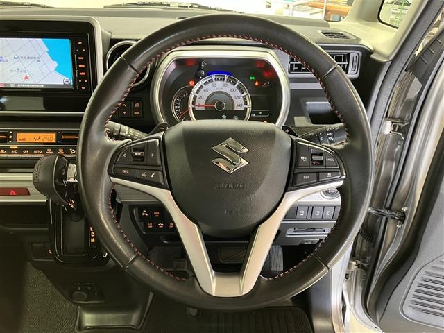 ステアリングスイッチステアリングから手を放さず、オーディオ等の操作ができます。