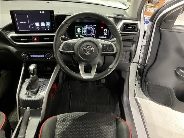 ライズ Ｚ　誤発進抑制機能　エアコン　テレビ　スマートキー＆プッシュスタート　地デジＴＶ　ドライブレコーダ　ＶＳＡ　盗難防止装置　アイドリングストップ機能　クルコン　バックモニター　ＬＥＤヘッドライト　キーレス（3枚目）