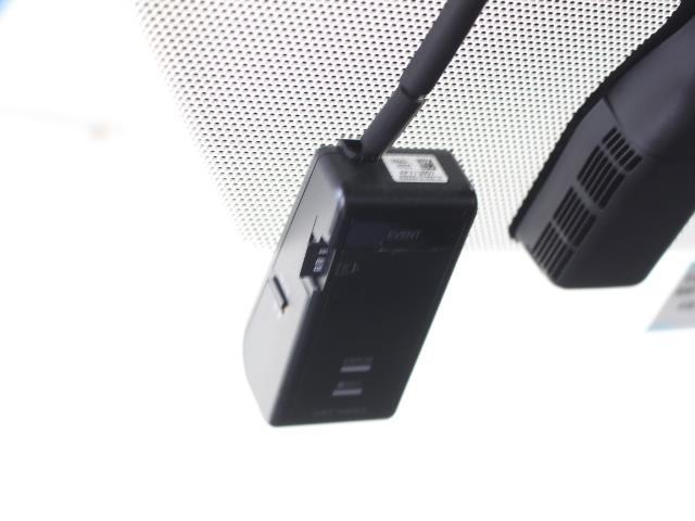 GI フルセグ メモリーナビ DVD再生 バックカメラ ETC ドラレコ 両側電動スライド LEDヘッドランプ 乗車定員7人 3列シート 記録簿(14枚目)