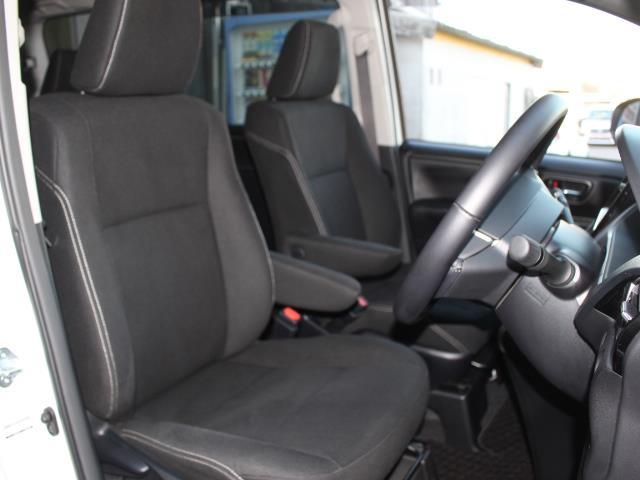 Xi フルセグ DVD再生 後席モニター バックカメラ 電動スライドドア LEDヘッドランプ 乗車定員7人 3列シート フルエアロ 記録簿 アイドリングストップ(4枚目)