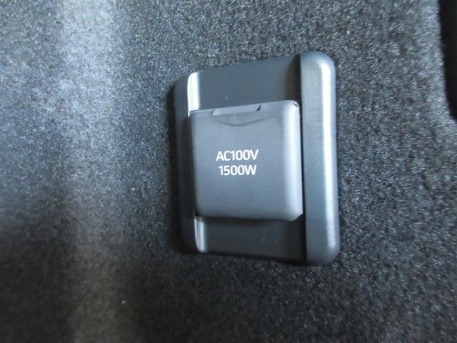 クラウンスポーツ Z ムーンルーフ AWD フルセグテレビ ETC車載器 TVナビ クルコン 横滑り防止装置 エアバッグ 本革 AC100V メモリナビ ドラレコ キーレス 盗難防止装置 ABS 記録簿 アルミ(11枚目)