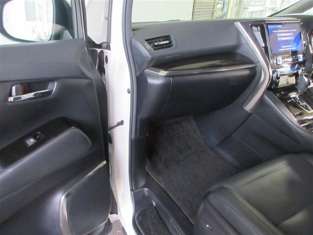 アルファード 2.5S Cパッケージ 両電動ドア 本革 Bモニタ 地デジ 定期点検記録簿 DVD再生可能 リアオートエアコン ナビテレビ 横滑り防止 クルコン セキュリティ ETC車載器 LEDヘッドライト スマートキー エアコン ABS(4枚目)