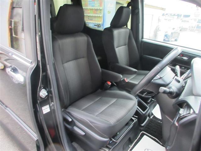 低燃費で環境にもやさしいハイブリッド車です。トヨタ専用診断機器でハイブリッドシステムを綿密に点検してあります！