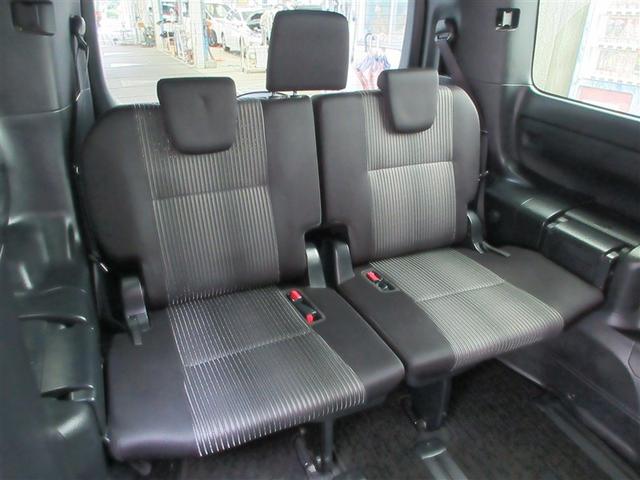 ３列目シートもひろびろとしたスペースを確保しています。大人数でのお出かけもばっちりです！
