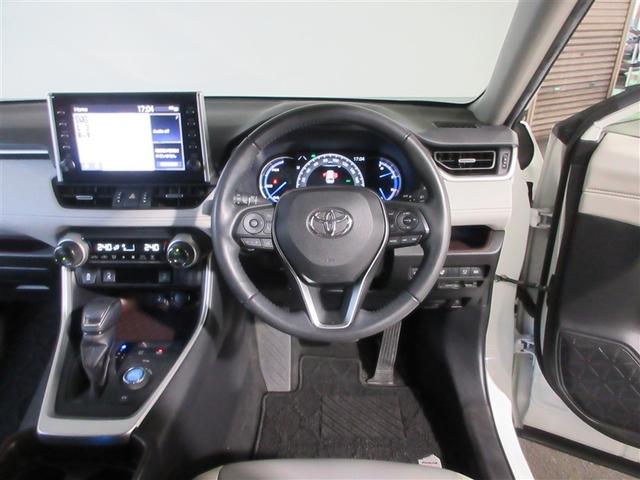ＲＡＶ４ ハイブリッドＧ　衝突被害軽減装置　ドライブレコーダ　ＡＣ１００Ｖ電源　バックモニター　整備記録簿　地デジＴＶ　ＬＥＤヘッドライト　スマキー　電動シ－ト　ＡＷＤ　ＴＶナビ　パワステ　横滑り防止装置　クルコン　ＡＡＣ（3枚目）