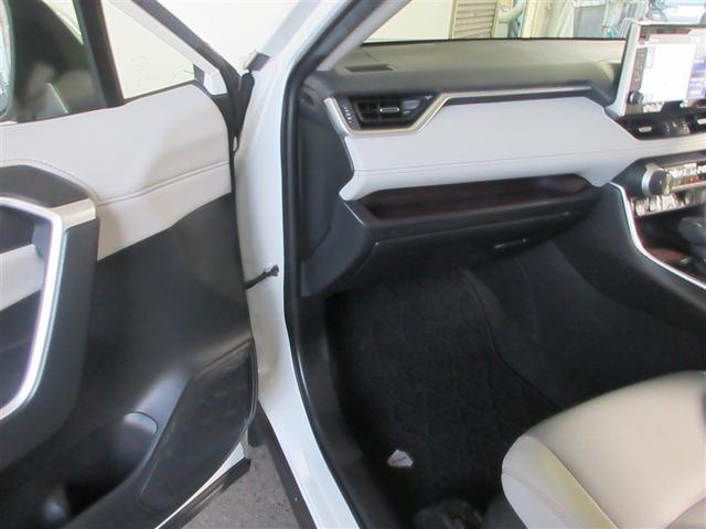 ＲＡＶ４ ハイブリッドＧ　衝突被害軽減装置　ドライブレコーダ　ＡＣ１００Ｖ電源　バックモニター　整備記録簿　地デジＴＶ　ＬＥＤヘッドライト　スマキー　電動シ－ト　ＡＷＤ　ＴＶナビ　パワステ　横滑り防止装置　クルコン　ＡＡＣ（4枚目）