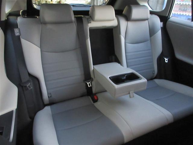 ＲＡＶ４ ハイブリッドＧ　衝突被害軽減装置　ドライブレコーダ　ＡＣ１００Ｖ電源　バックモニター　整備記録簿　地デジＴＶ　ＬＥＤヘッドライト　スマキー　電動シ－ト　ＡＷＤ　ＴＶナビ　パワステ　横滑り防止装置　クルコン　ＡＡＣ（6枚目）