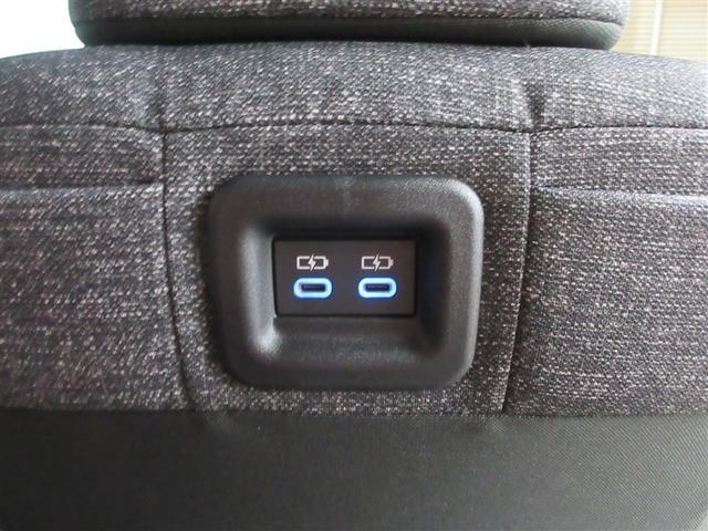 シエンタ ハイブリッドＺ　ＴＳＳ　エアバック　キーレスエントリー　ナビＴＶ　イモビライザー　整備記録簿　バックモニター　ＬＥＤヘッドライト　ＥＴＣ車載器　横滑り防止　スマートキー　オートエアコン　サイドエアバッグ　ＷＳＲＳ（11枚目）