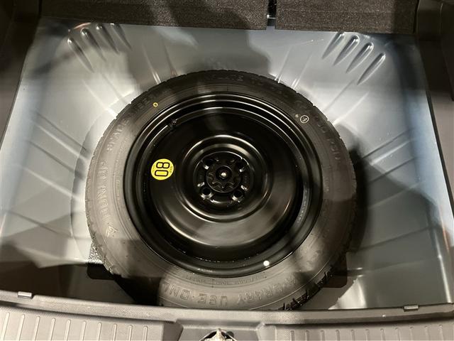 ライズ Z 誤発進抑制機能 エアコン テレビ スマートキー&プッシュスタート 地デジTV VSA 盗難防止装置 アイドリングストップ機能 クルコン バックモニター LEDヘッドライト アルミホイール Wエアバック(7枚目)