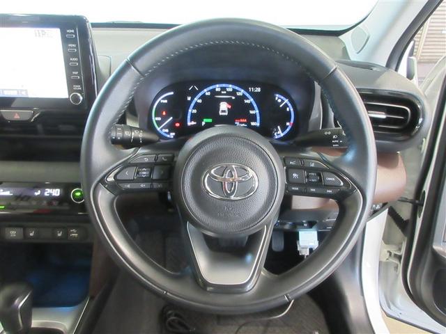 ヤリスクロス ハイブリッドZ ドライブレコーダ インテリジェントキー アルミホイル LEDライト リアカメラ クルーズコントロール 整備記録簿 横滑り防止システム ナビTV メモリーナビゲーション 電動シ-ト パワステ キーフリー(9枚目)