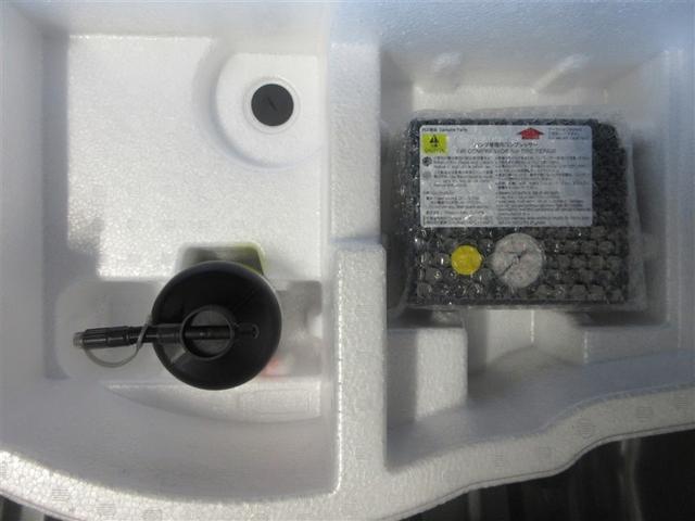 ヤリスクロス ハイブリッドZ インテリジェントキー アルミホイル LEDライト リアカメラ クルーズコントロール 整備記録簿 横滑り防止システム ナビTV メモリーナビゲーション 電動シ-ト パワステ オートエアコン キーフリー(7枚目)