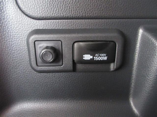 ノア ハイブリッドＳ－Ｚ　横滑り防止機能　エアバッグ　オートクルーズコントロール　地デジ　両側自動ドア　ダブルエアコン　スマートエントリー　ＬＥＤランプ　バックモニター　メモリナビ　半革シート　ＥＴＣ付き　ＡＢＳ　ＡＣ１００Ｖ（9枚目）